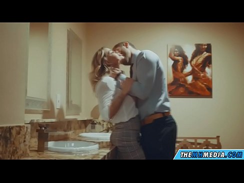 ❤️ Amikor egy bögyös szőke elcsábít egy nyilvános WC-ben ❤❌ Baszás at hu.shufflesex-com.ru
